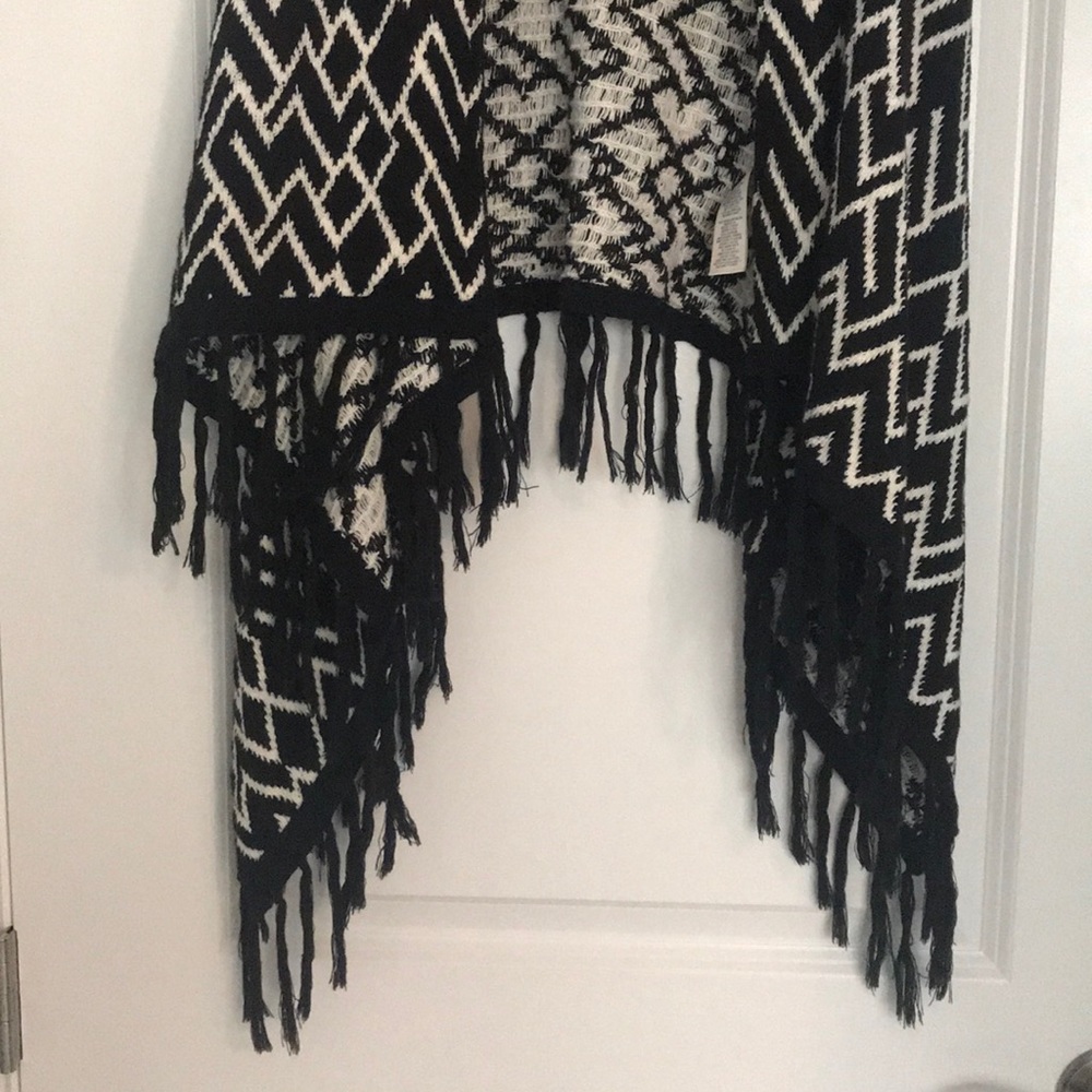 Shawl - Picture 2 of 3